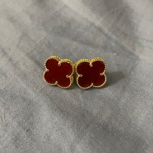 ❌SOLD❌18K Saudi Gold VCA Earrings